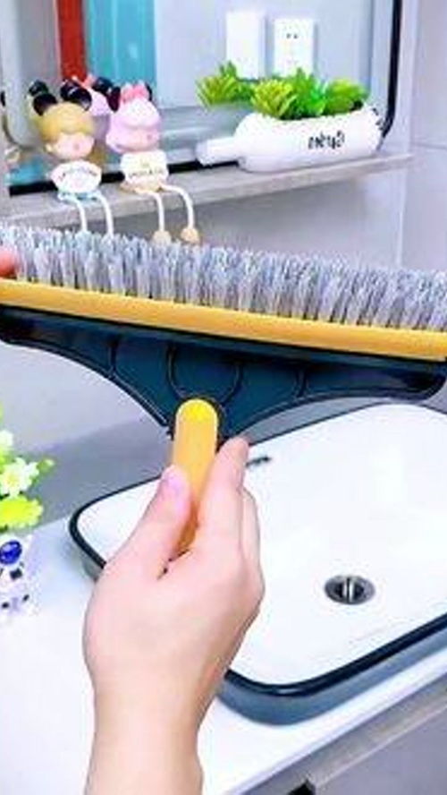 衛生間清潔新革命 高效清潔刷，邊角縫隙無處遁形